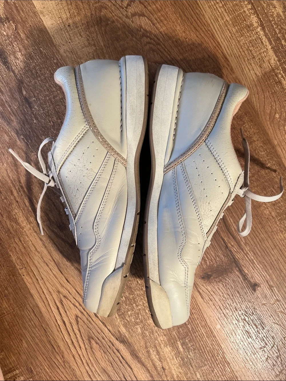 Rockport‎ Women's ProWalker Sneakers Women’s Size 8.5 WR7102N